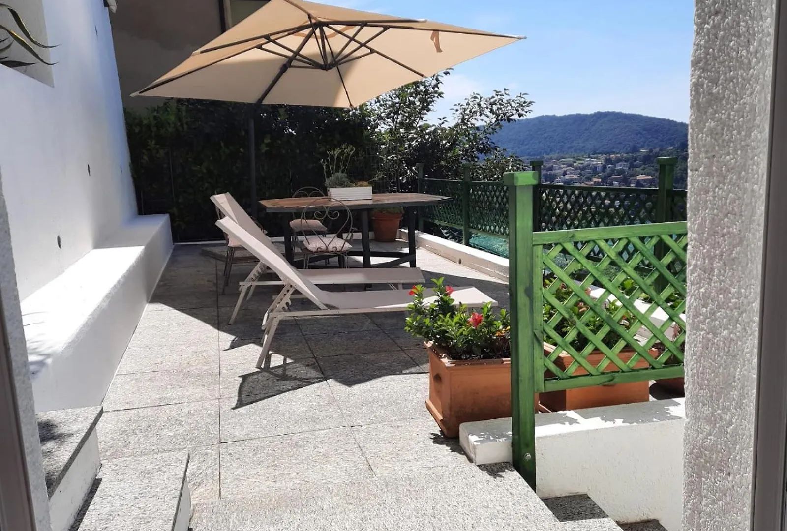 Your Lovely Nest In Como Italy