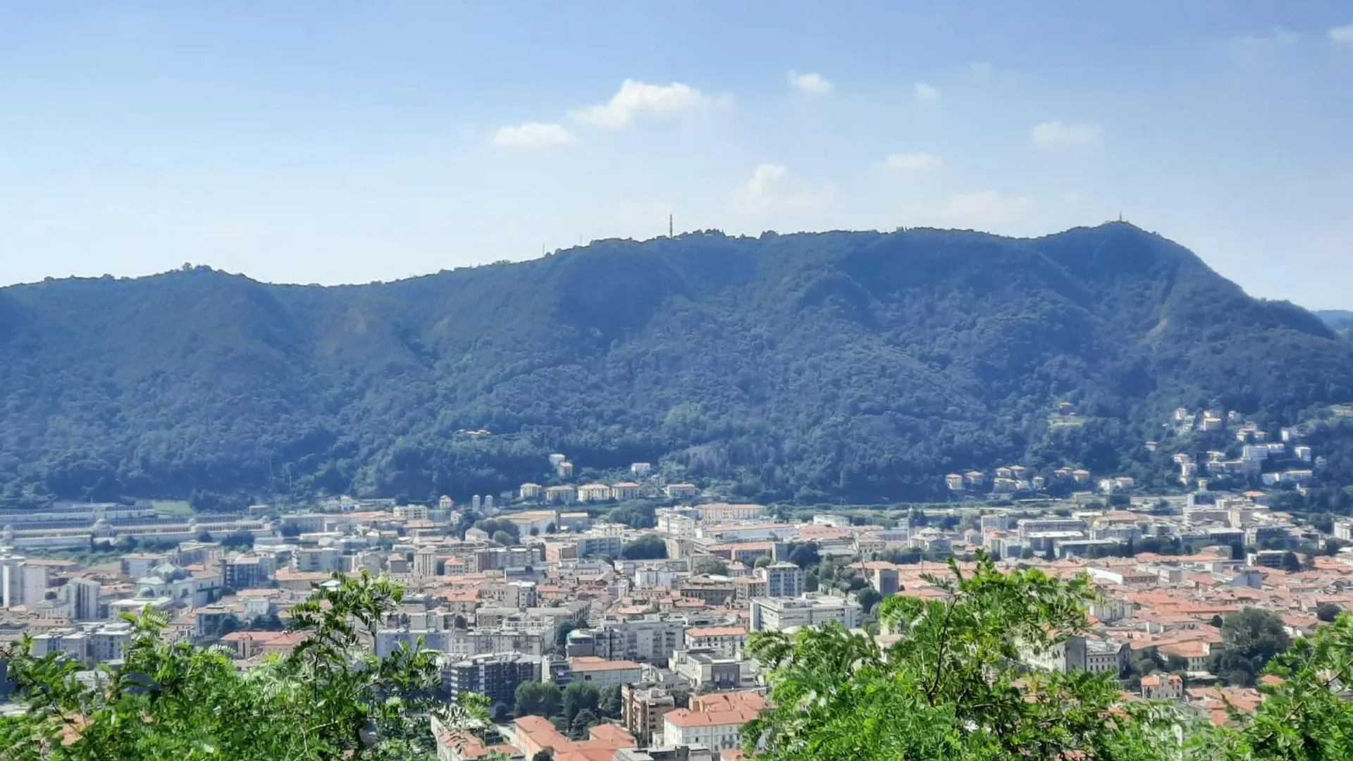 Your Lovely Nest In Como Italy